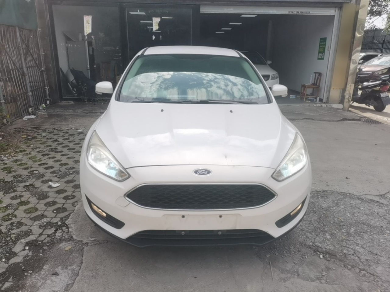 Focus 2017 Hatchback 1.6L MT Comfort photo 2