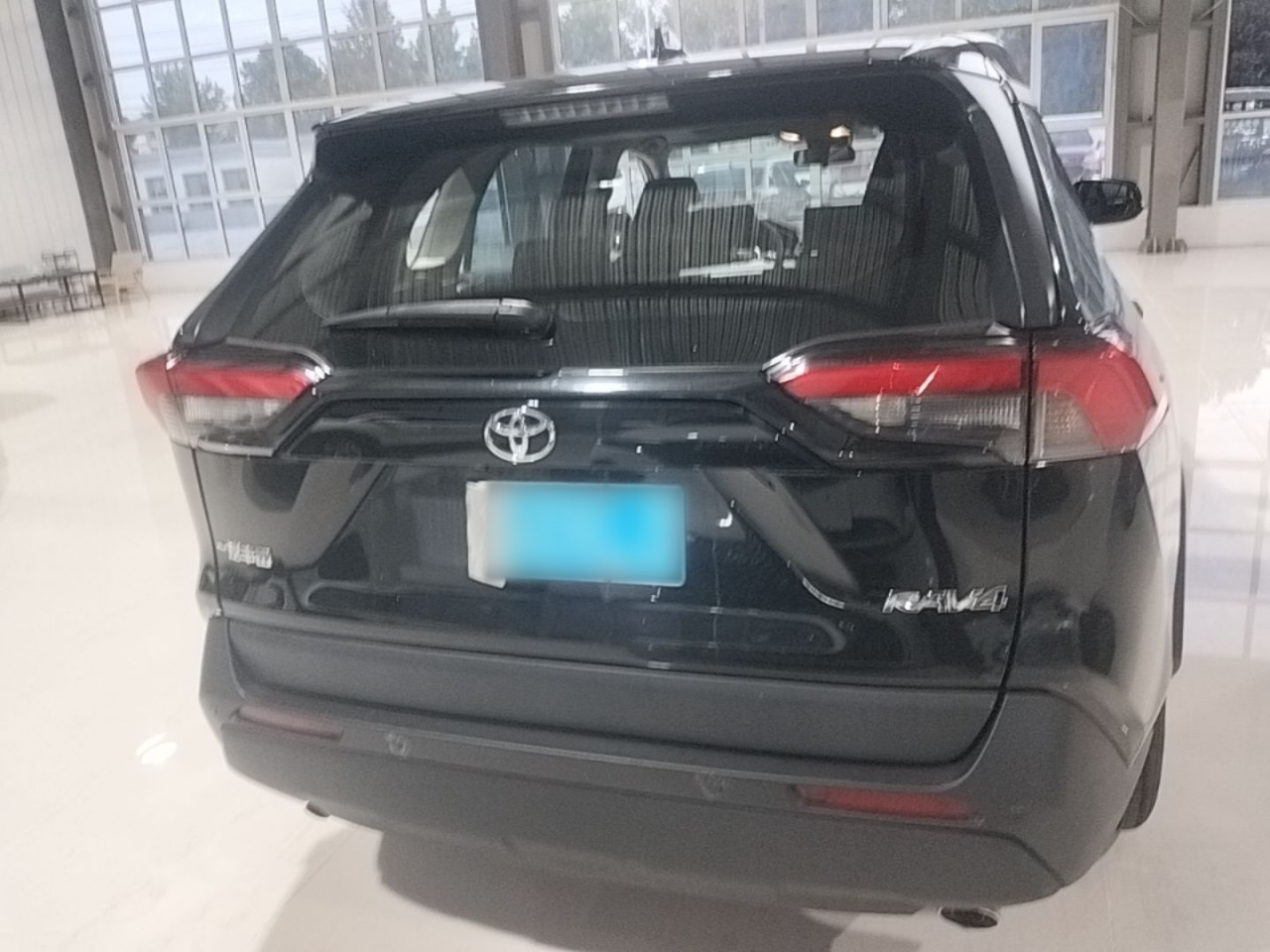 RAV4 2022 2.0L CVT RWD Plus photo 5