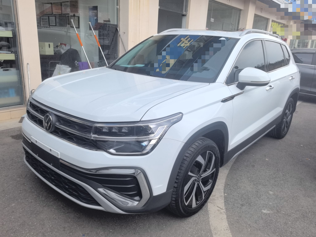 Tharu 2024 300TSI RWD