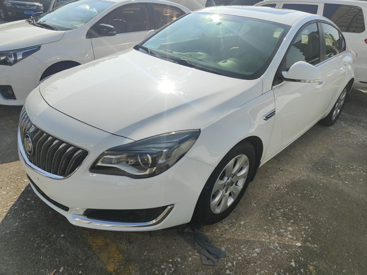 Regal 2015 2.0L Leading Fashion