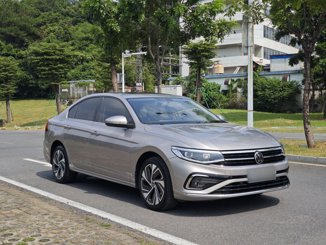 Bora 2023 200TSI DSGPRO photo 3