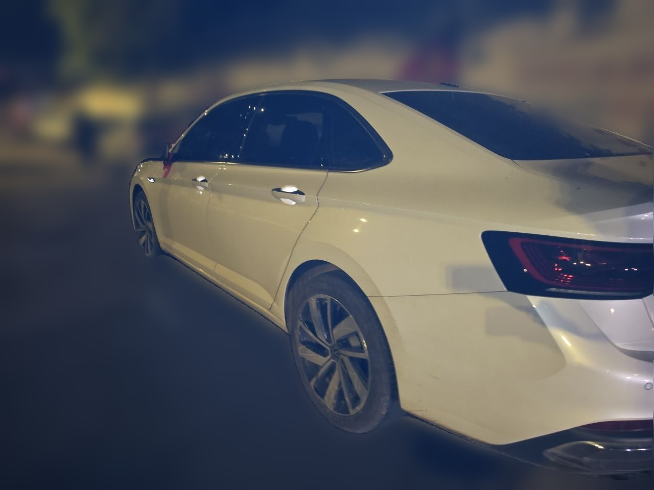 Sagitar 2025 Facelift 300TSI DSG Excellence photo 4