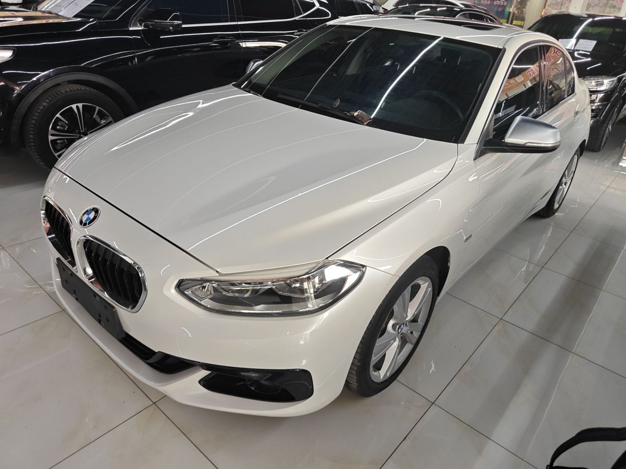 1 Series 2017 118i Design Package