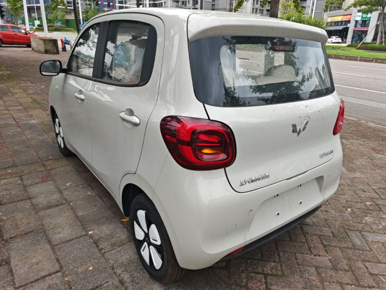 Hongguang MINIEV 2025 4th Gen 4-Door Advanced photo 4