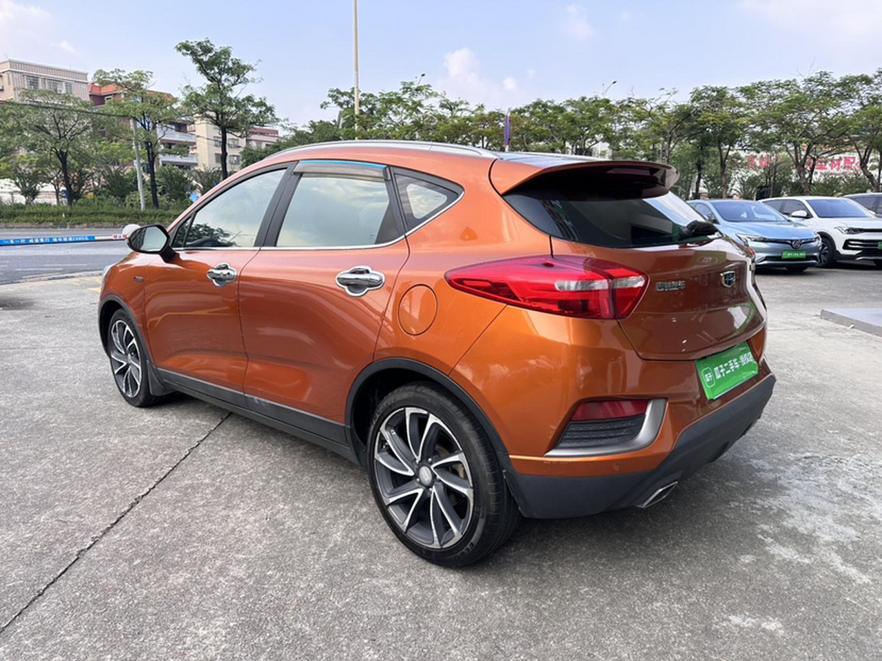 Emgrand GS 2016 1.3T AT photo 2