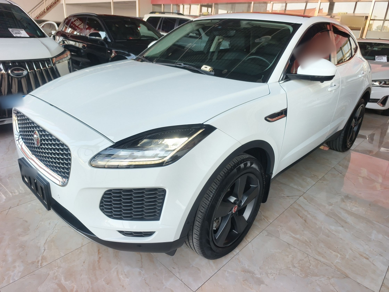 E-PACE 2018 P250 SE China V