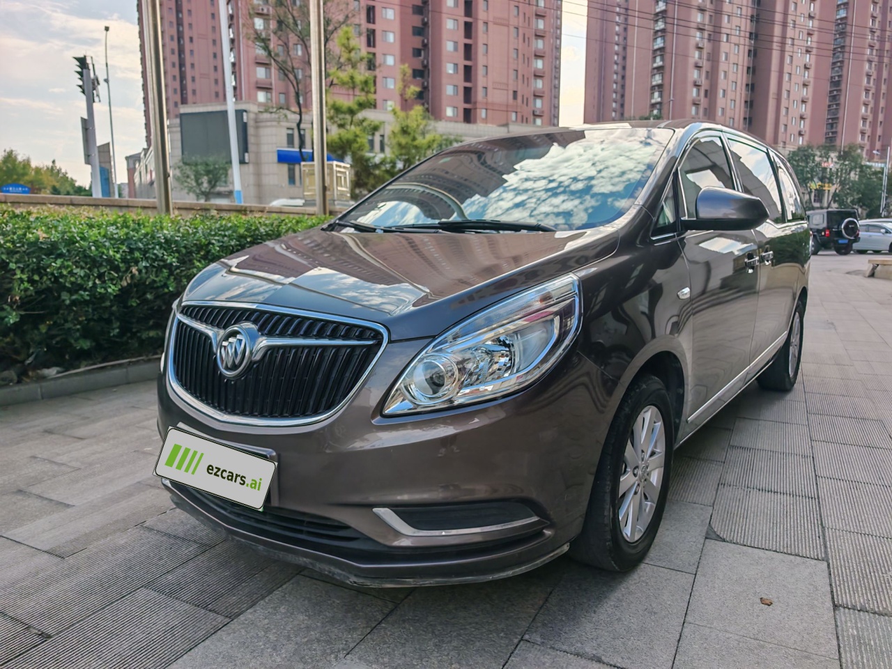 GL8 2017 25S Premium China V