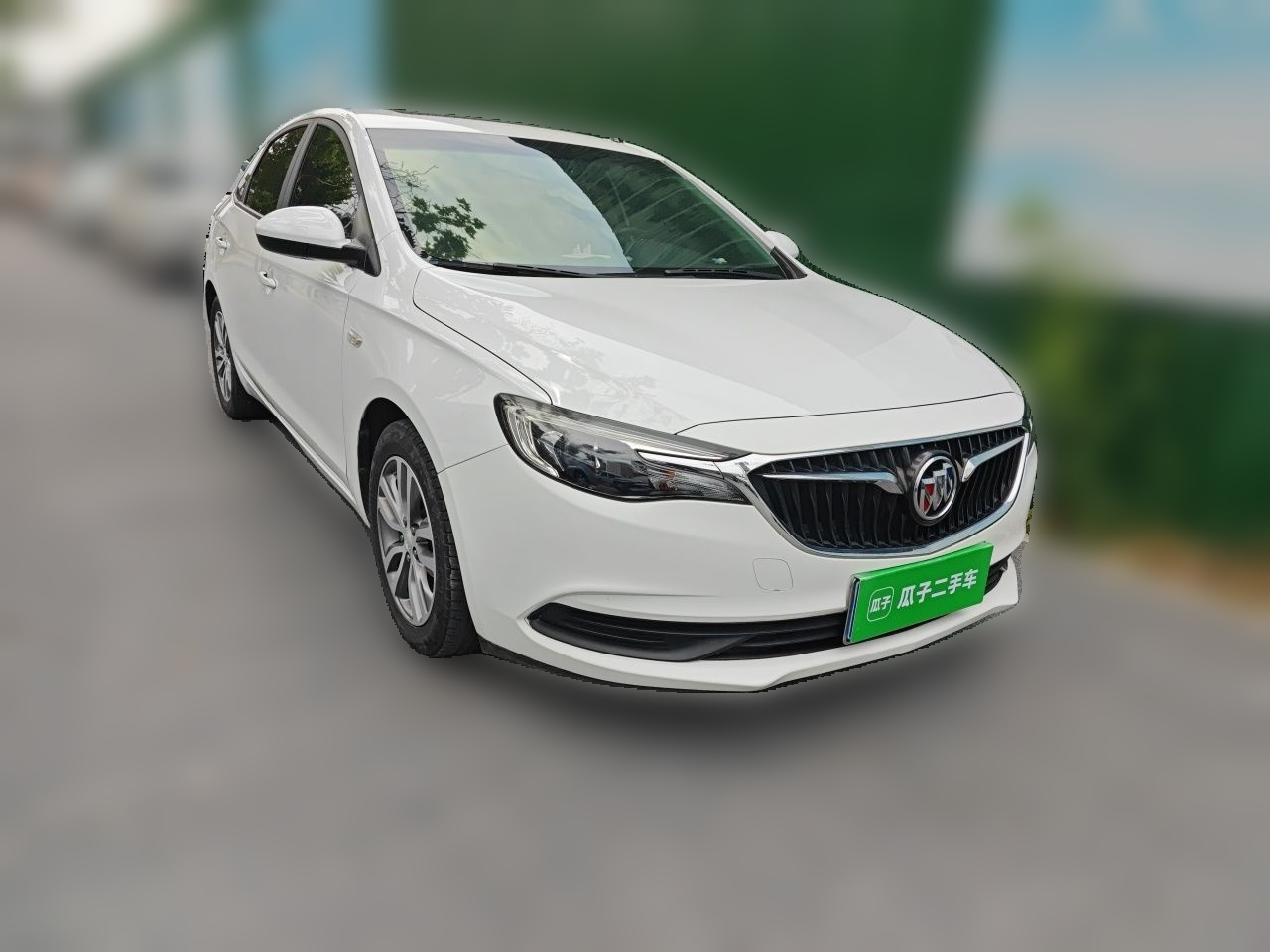 Excelle 2019 18T AT Elite China VI photo 3