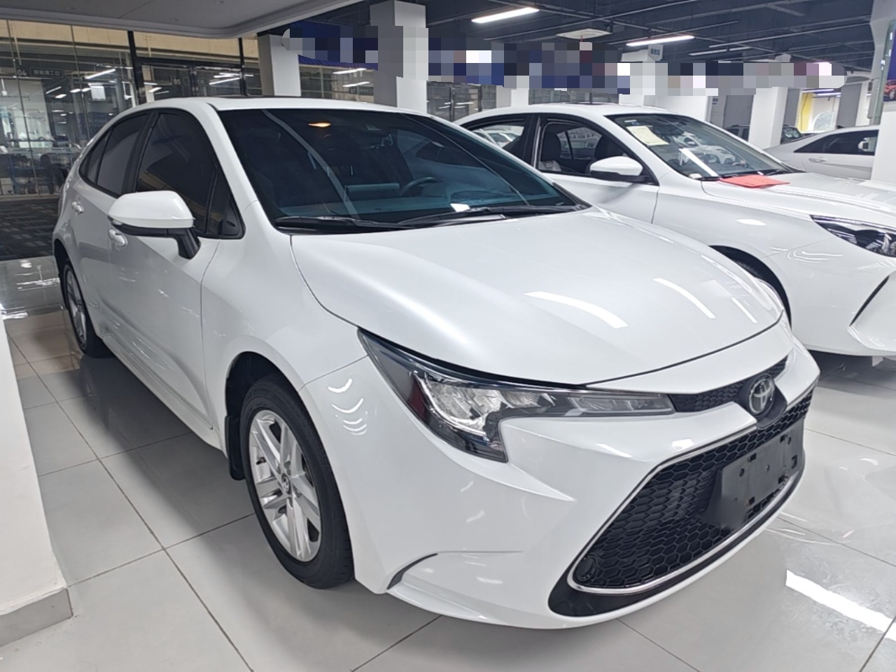 Levin 2021 185T CVT Luxury photo 3
