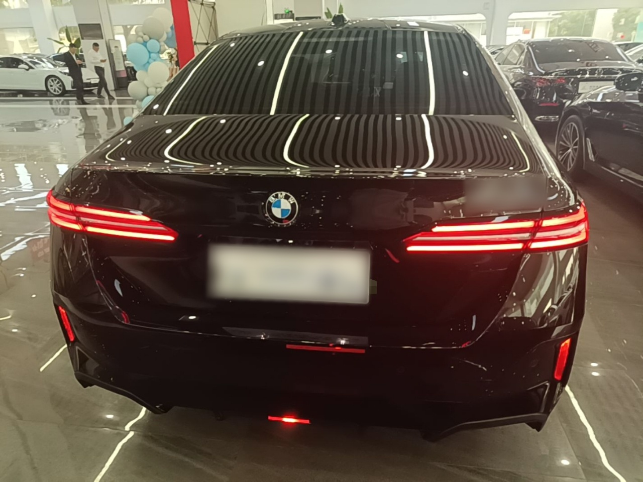 5 Series Imported 2024 525i M Sport Package photo 3
