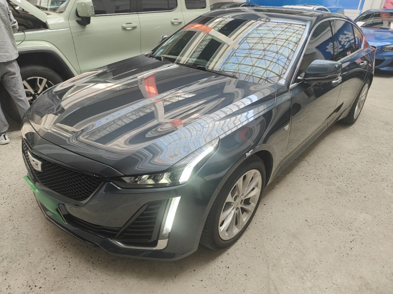 CT5 2022 28T Luxury