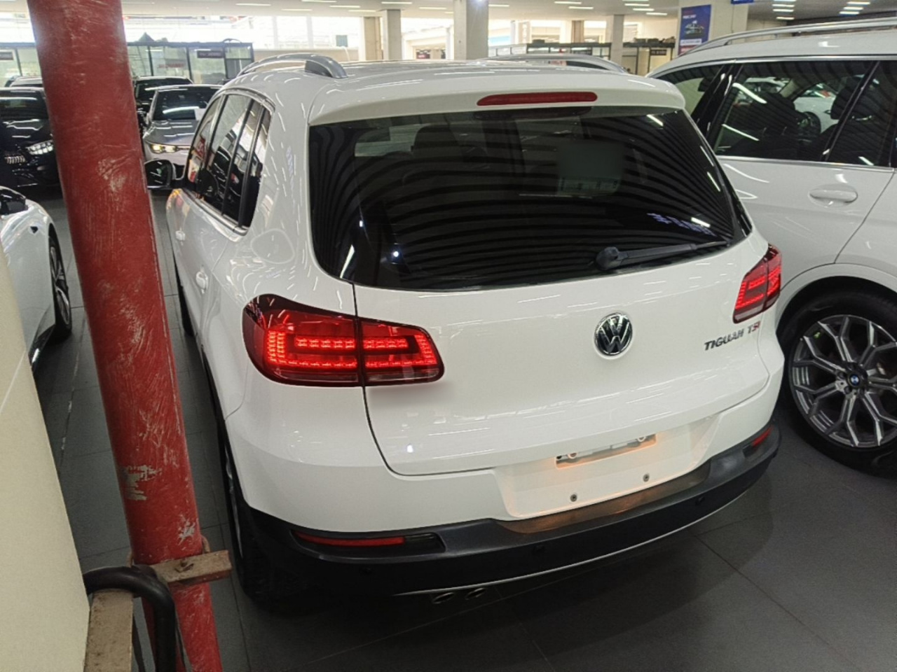 Tiguan 2015 1.8TSI AT RWD Luxury photo 4
