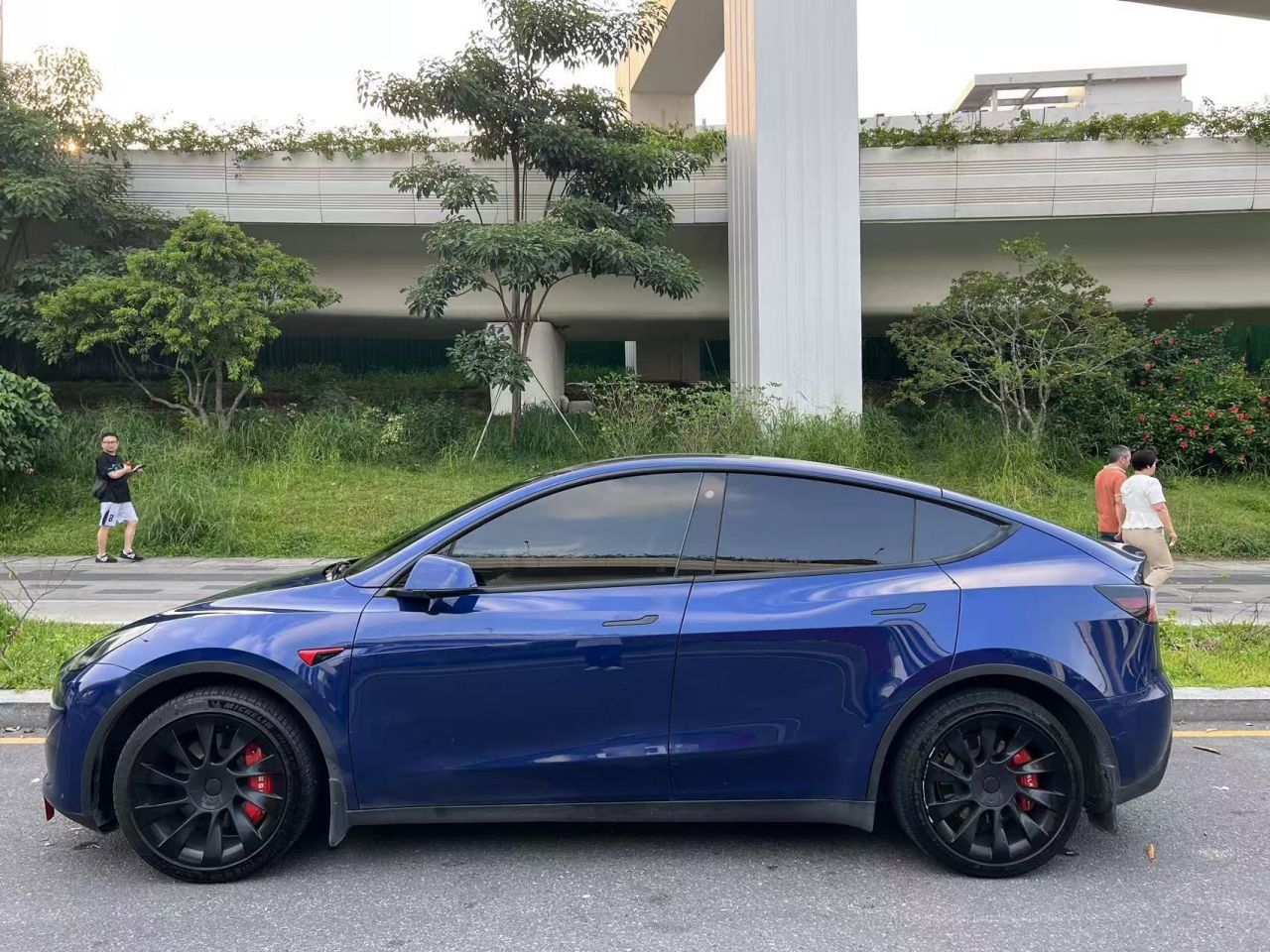Model Y 2022 RWD photo 4
