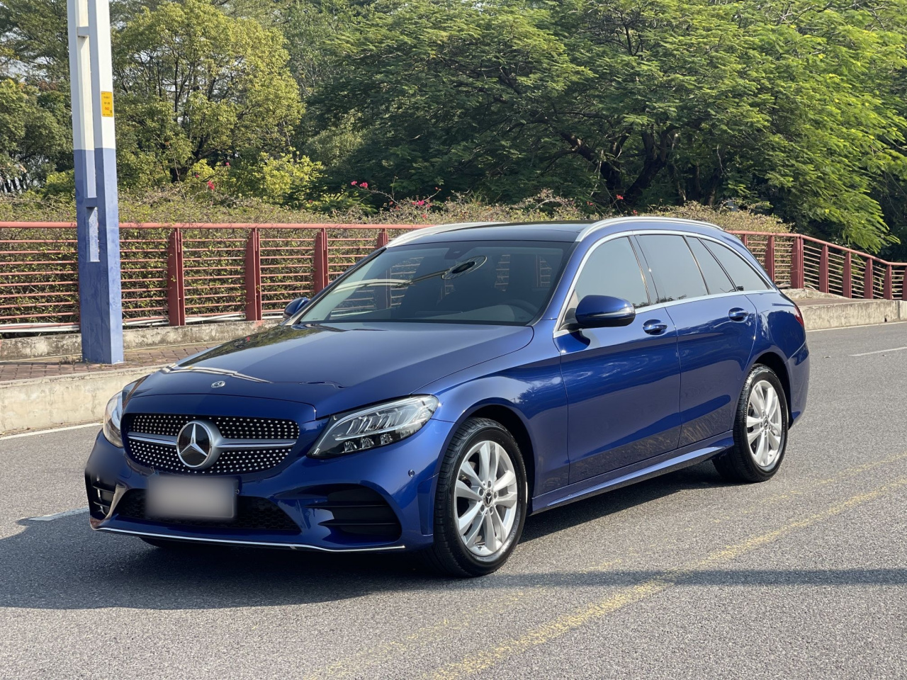 C-Class Imported 2020 Facelift C 200 Wagon photo 2