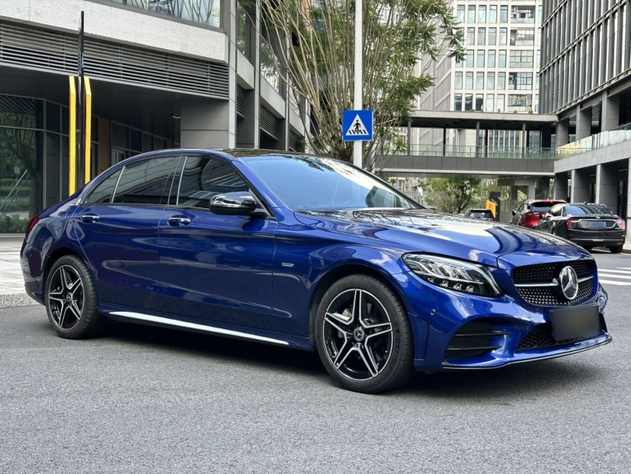 C-Class 2021 C 260 L Sport Starlight Edition photo 3