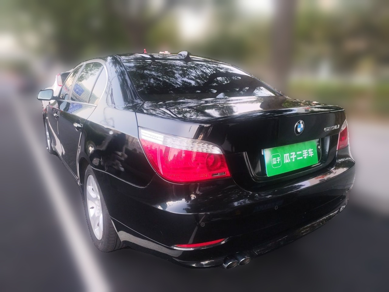 5 Series 2010 523Li Standard photo 4