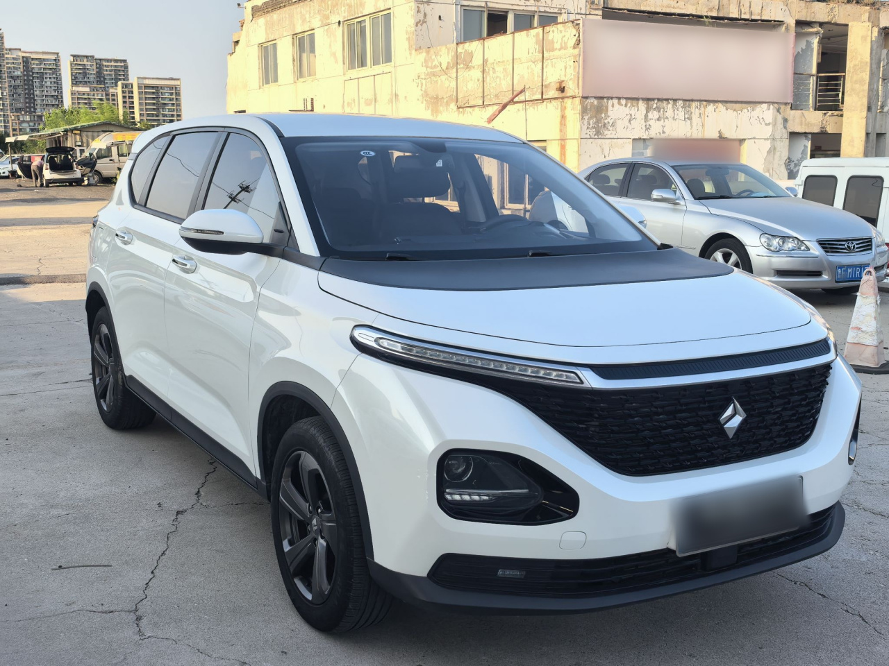 RM-5 2019 1.5T CVT 24 Elite 7-Seater photo 3