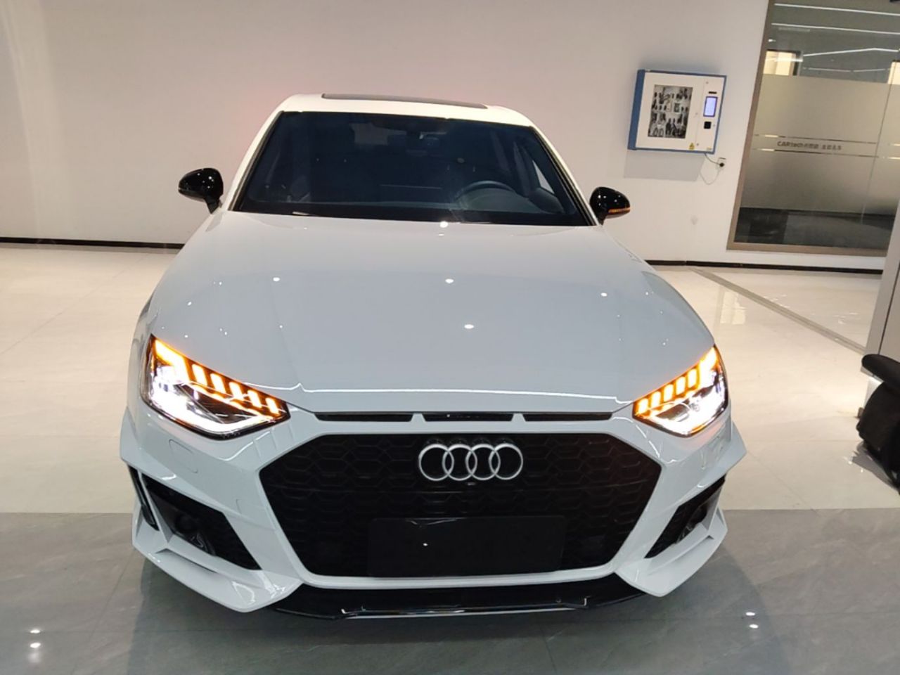 A4L 2023 40 TFSI Luxury Dynamic photo 2