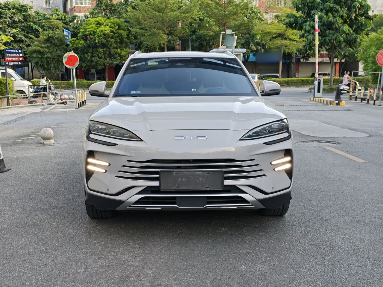 Song PLUS EV 2024 Honor DM-i 110km Flagship PLUS photo 3