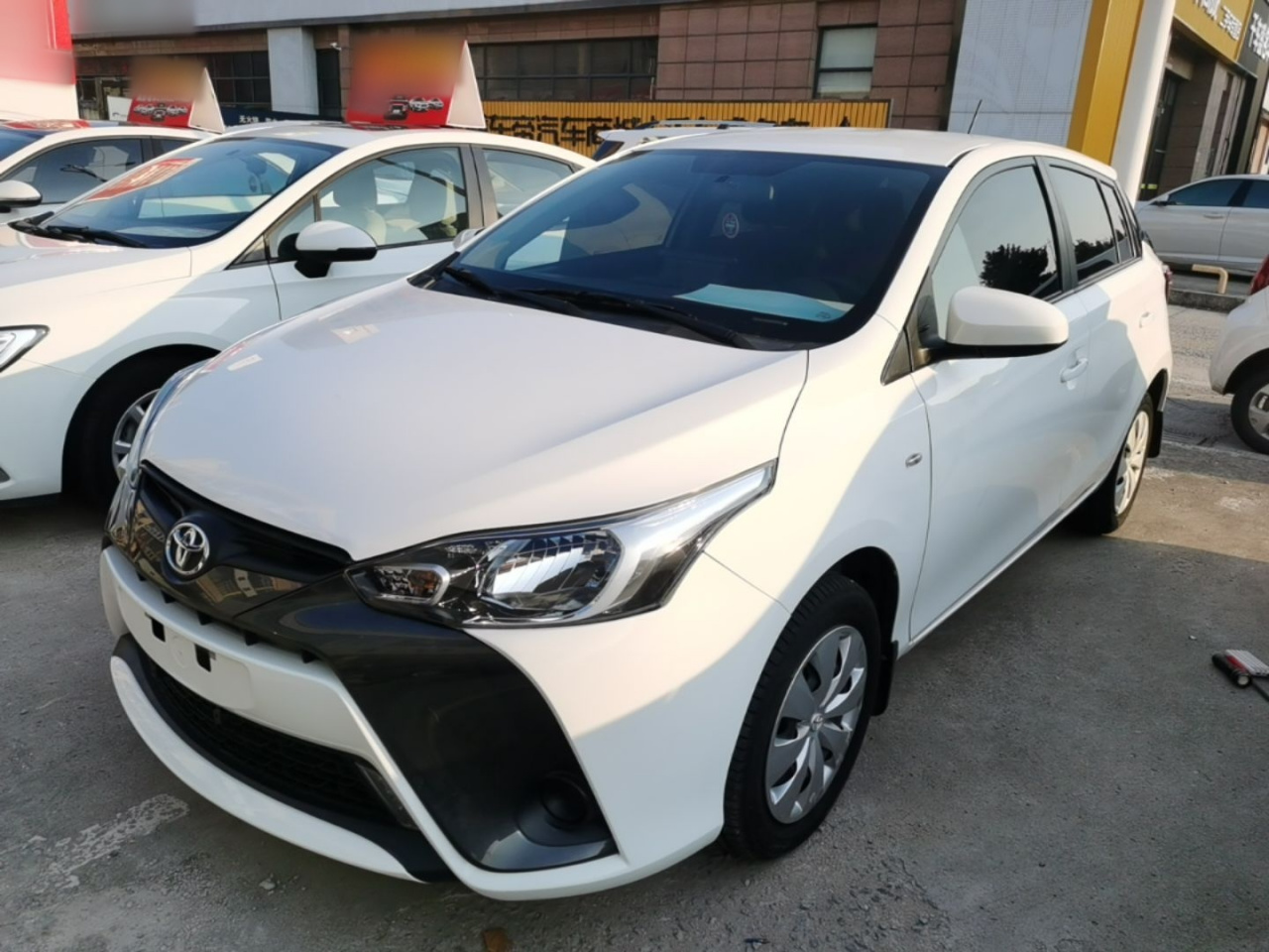 YARiS L 2022 1.5L CVT Leading PLUS