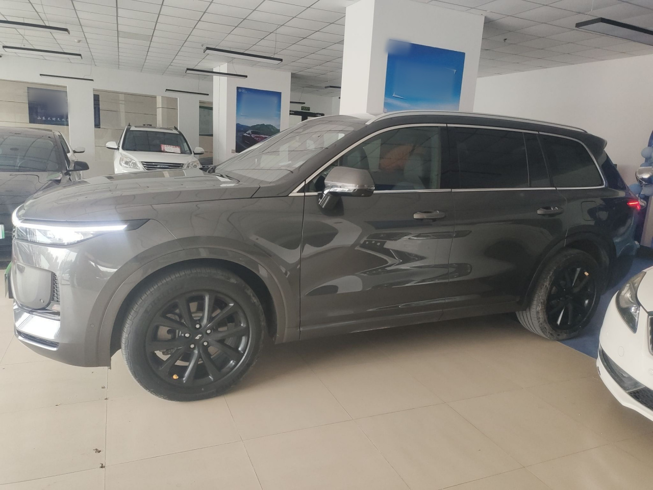 Li Auto ONE 2021 EREV 6-Seater photo 4