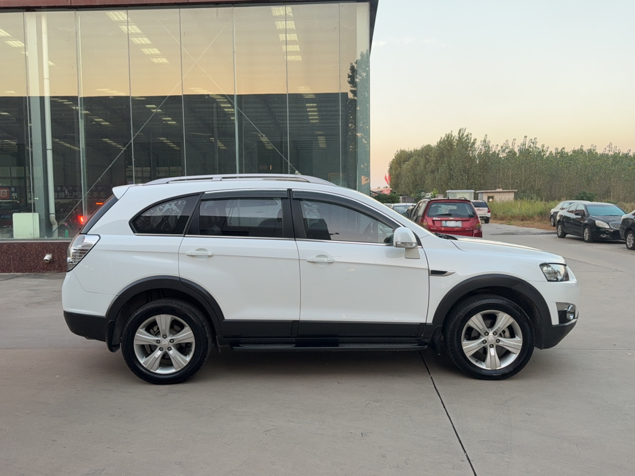 2012 2.4L AWD Flagship 7-Seater photo 4