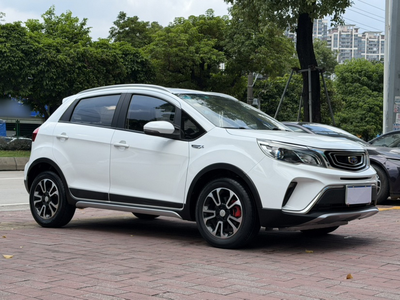 Vision X3 2017 1.5L AT Premium photo 3