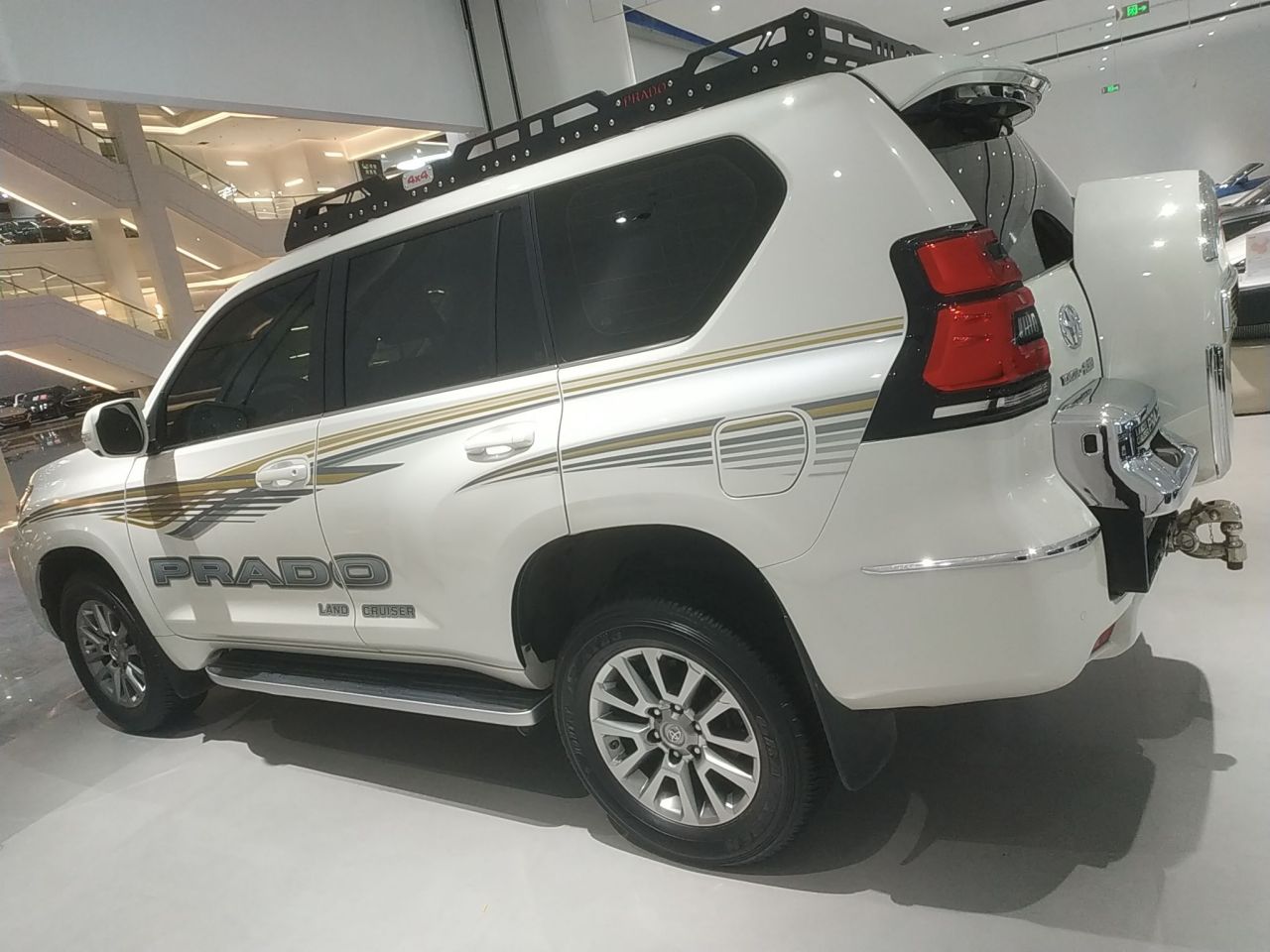 Prado 2018 3.5L AT VX NAVI photo 4