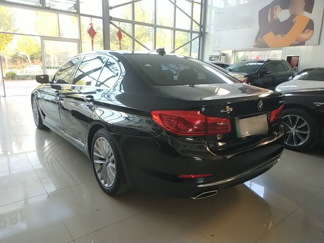 5 Series EV 2020 Upgraded 530Le Luxury photo 4