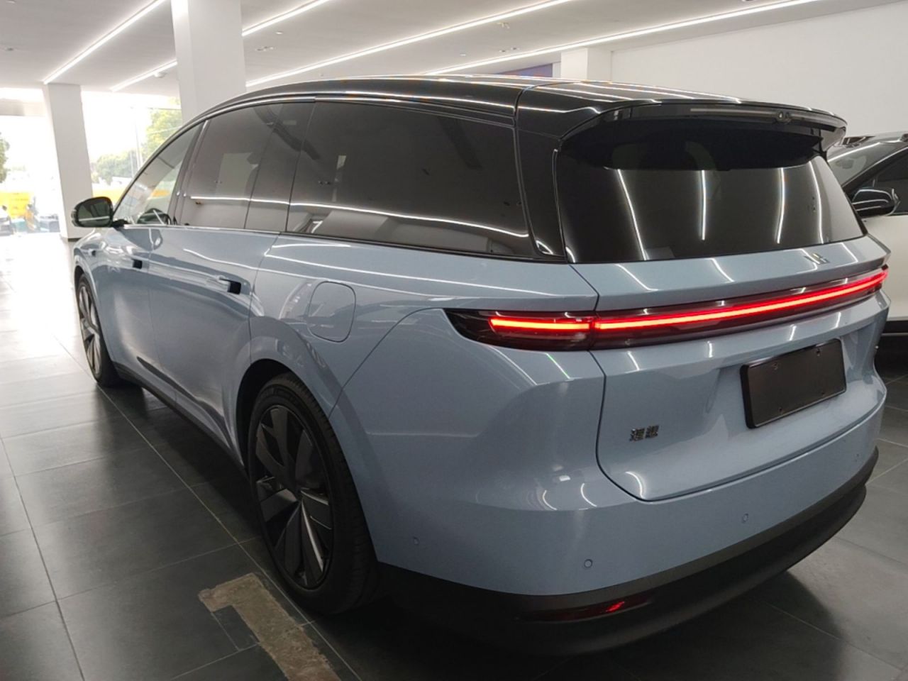 Li Auto i8 2025 Standard photo 4