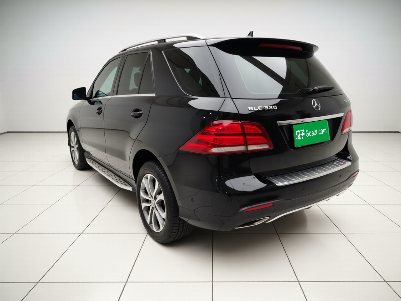 GLE Imported 2017 GLE 320 4MATIC Dynamic photo 3