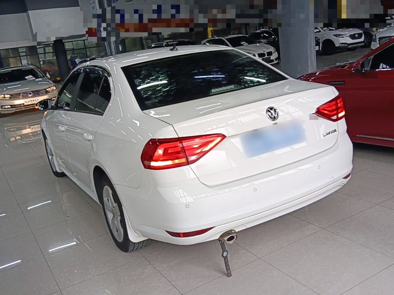 Lavida 2017 1.6L AT photo 4