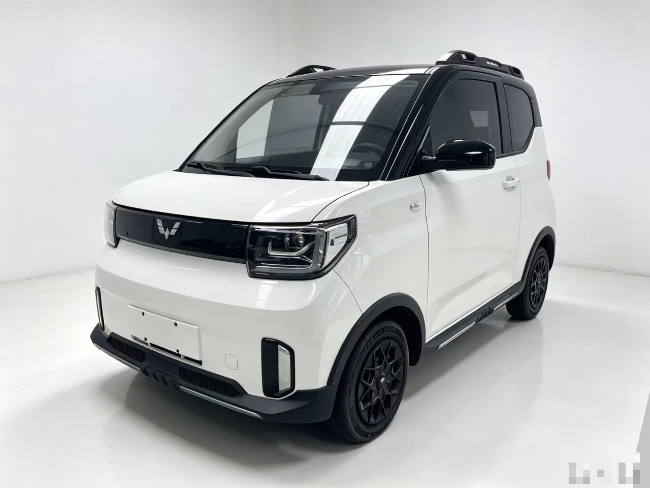 Hongguang MINIEV 2022 GAMEBOY 200km LFP
