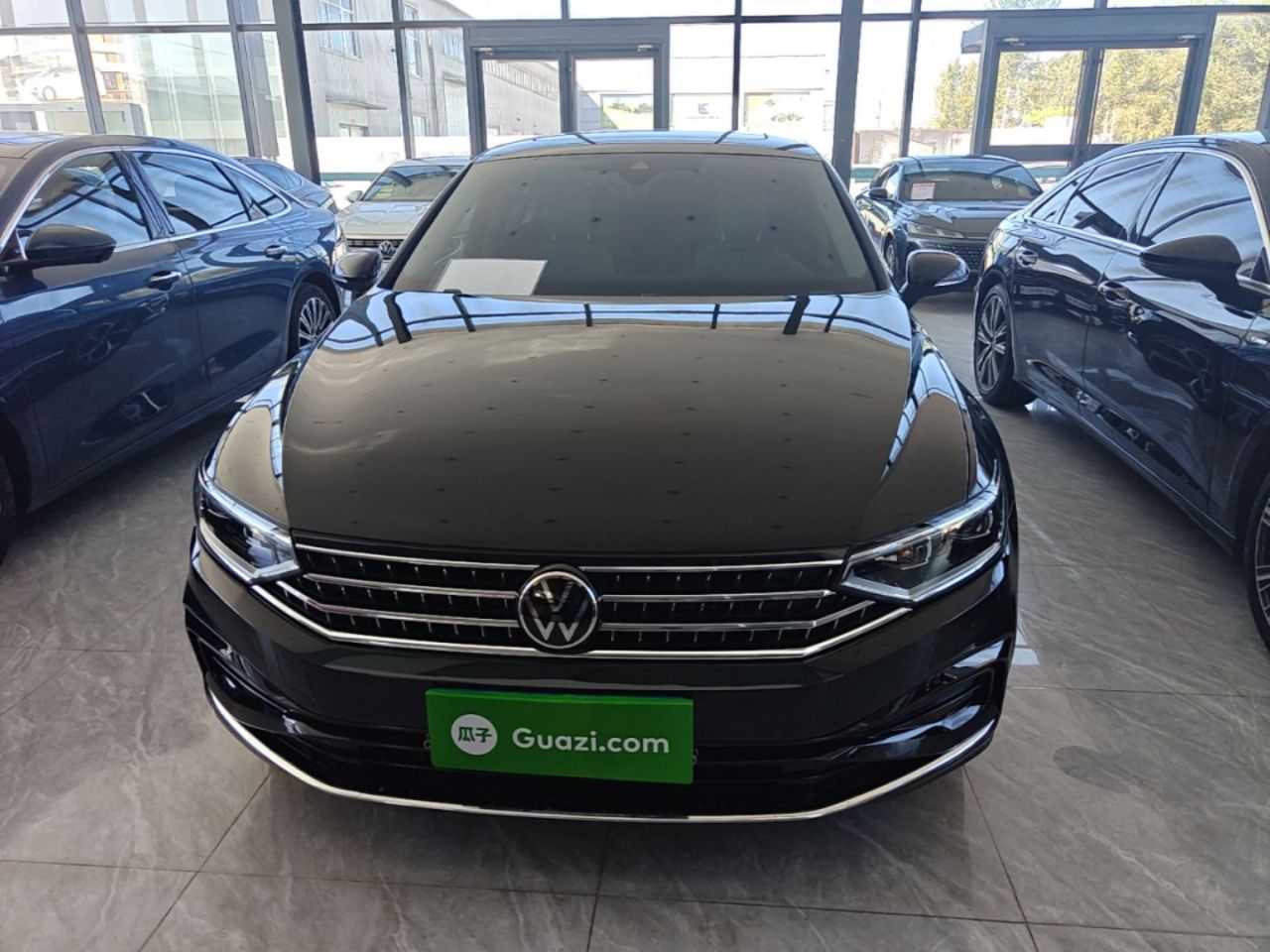 Magotan 2025 Facelift 330TSI DSG Luxury photo 2