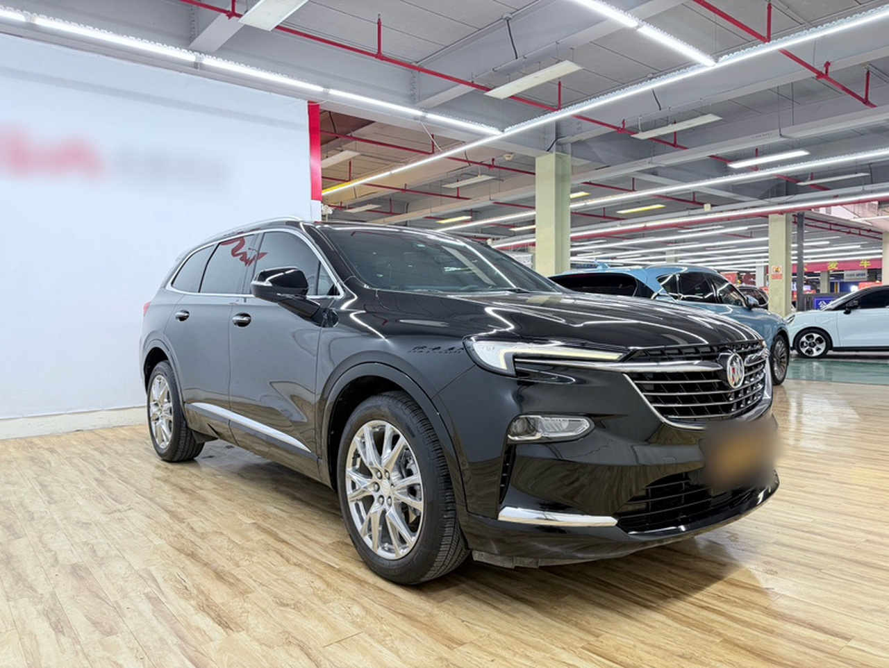 2022 652T AWD Exclusive Flagship 6-Seater photo 2
