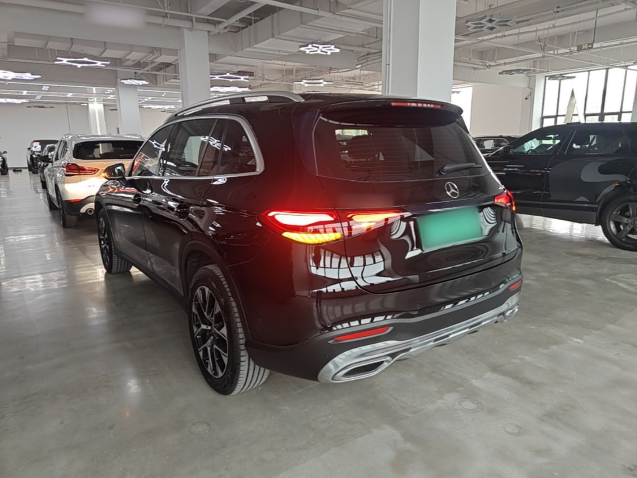 GLC 2024 GLC 260 L 4MATIC Dynamic 5-Seater photo 4