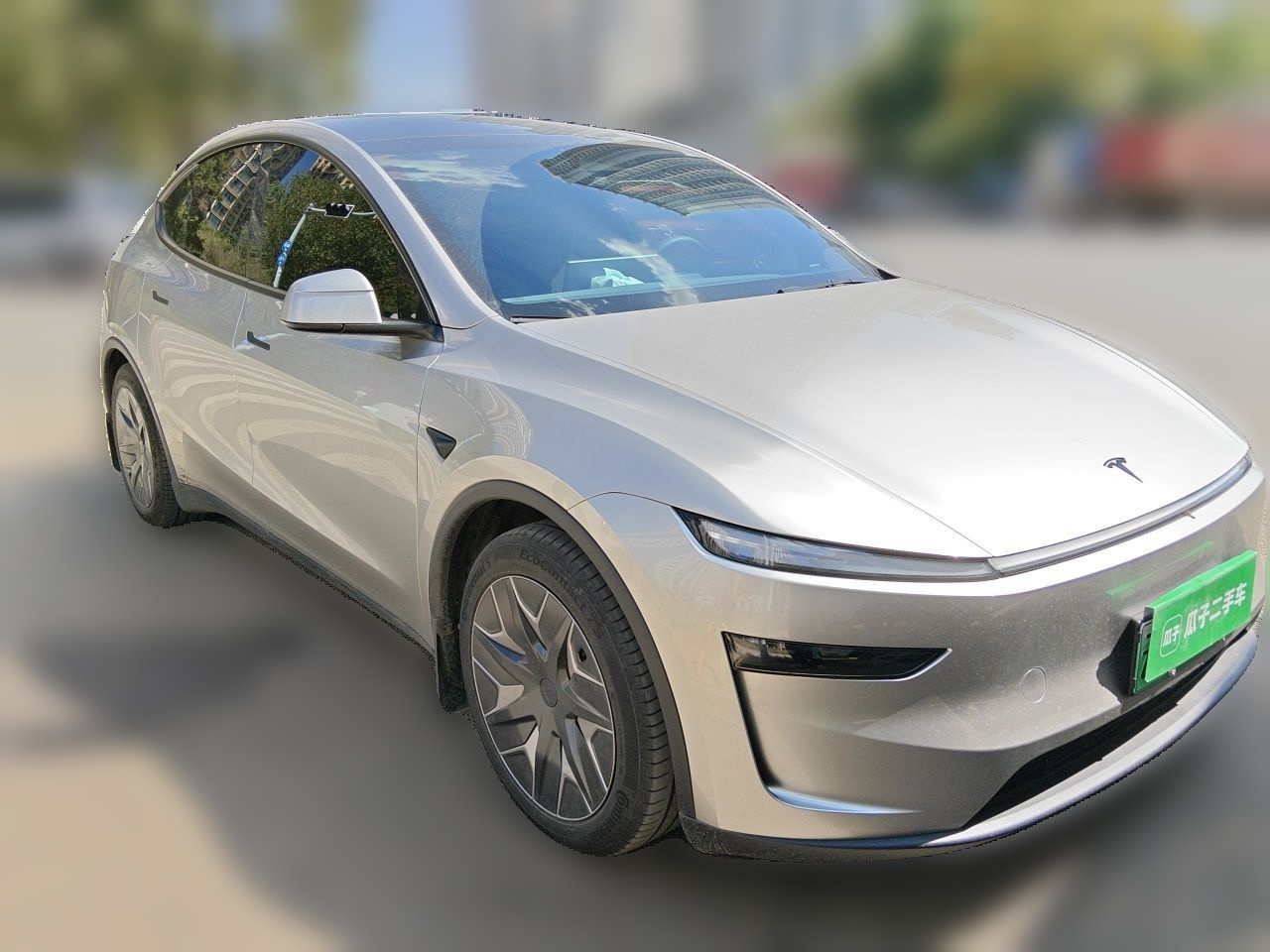 Model Y L 2025 Long Range AWD photo 3
