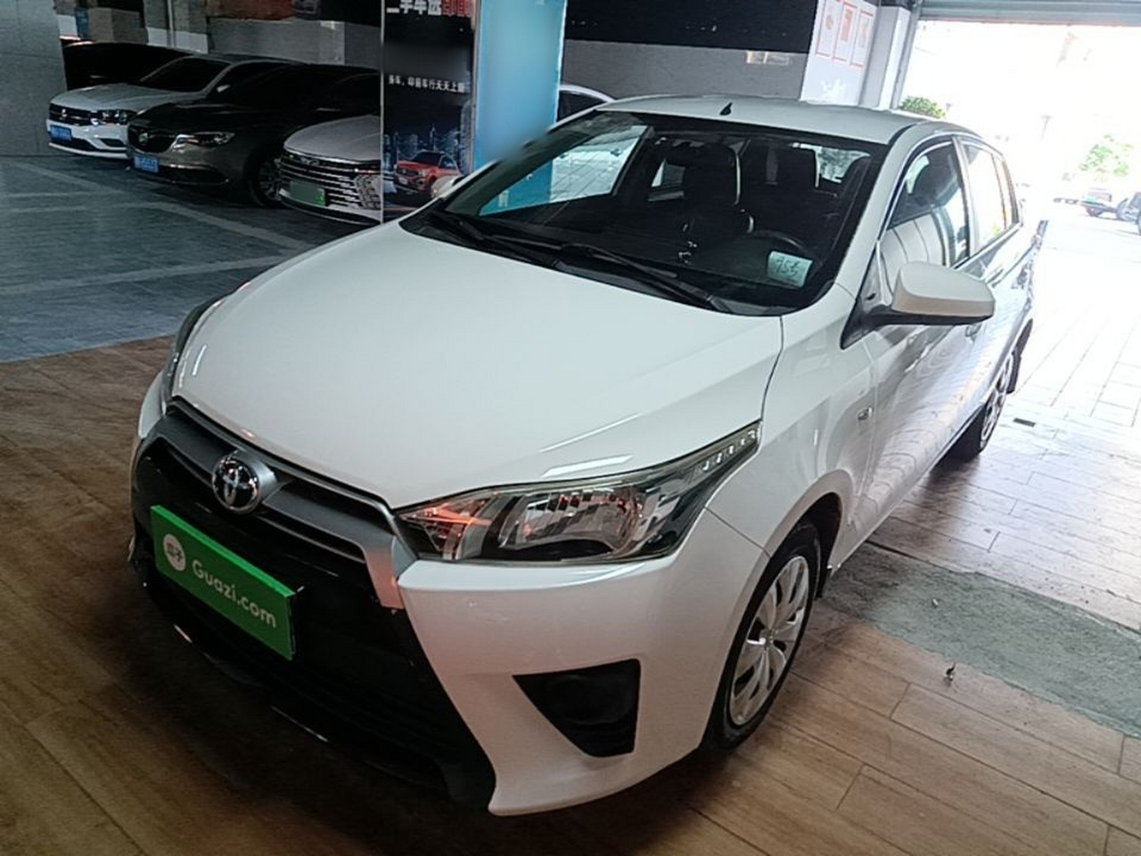 YARiS L 2015 1.5E AT