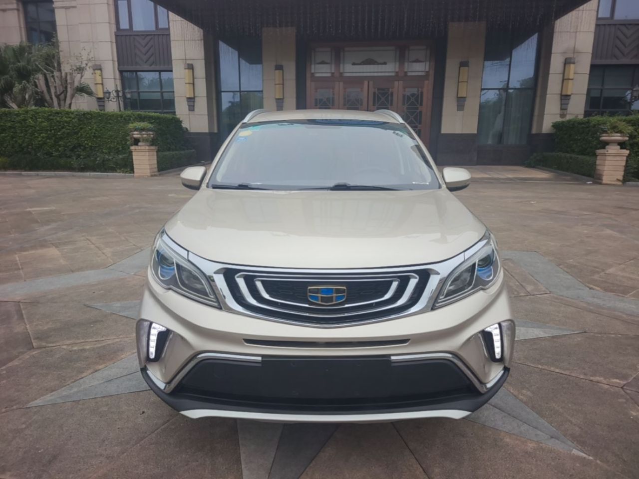 Vision X3 2017 1.5L AT Elite photo 2