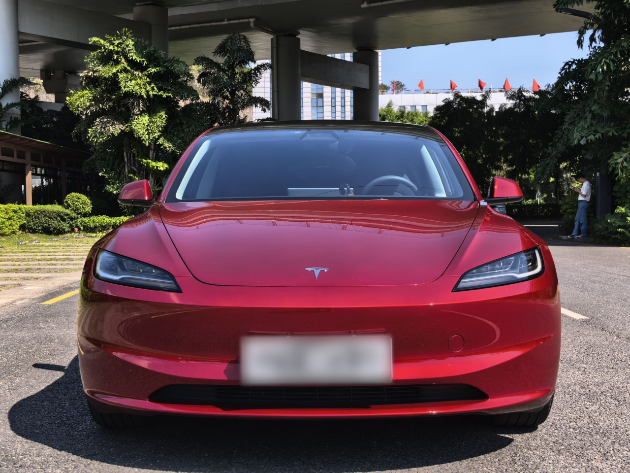 Model 3 2023 RWD photo 2