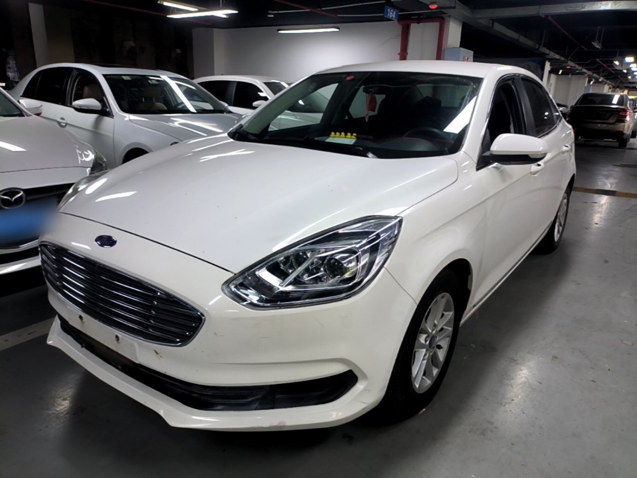 Escort 2019 1.5L MT