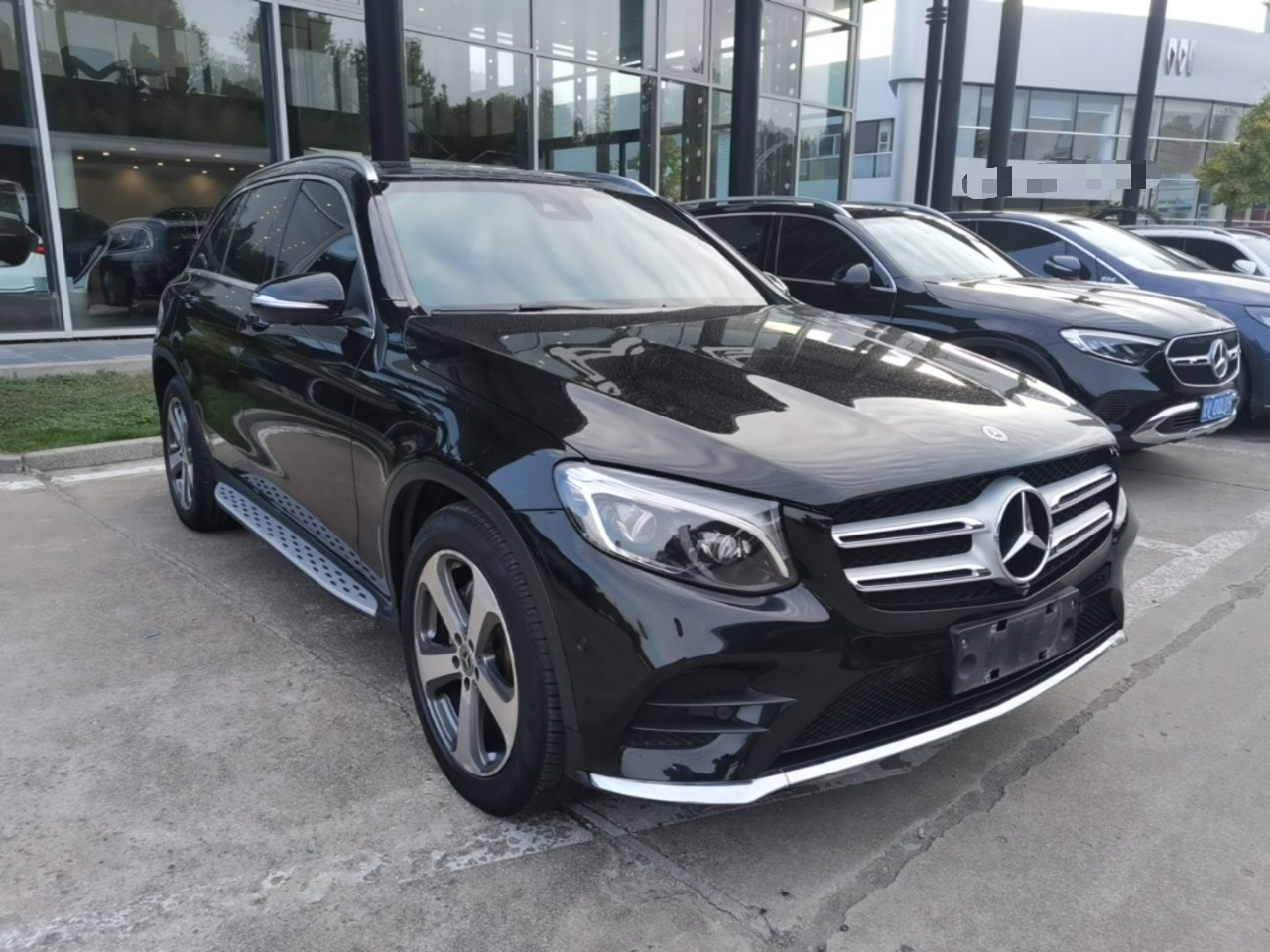 GLC 2017 GLC 300 4MATIC Dynamic photo 3