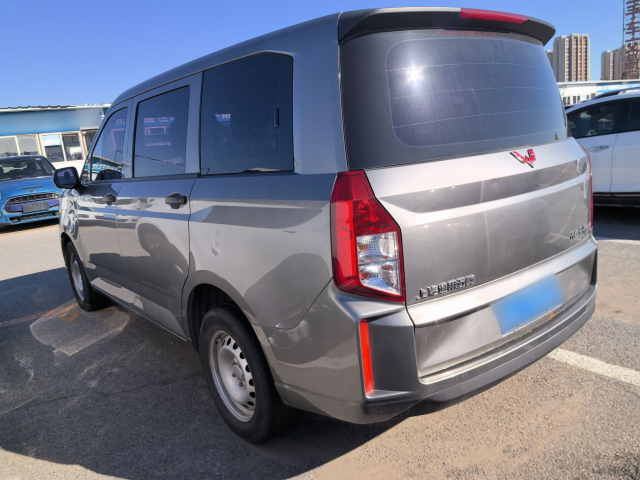 Wuling Hongguang PLUS 2019 1.5T MT Standard 5-Seater photo 5