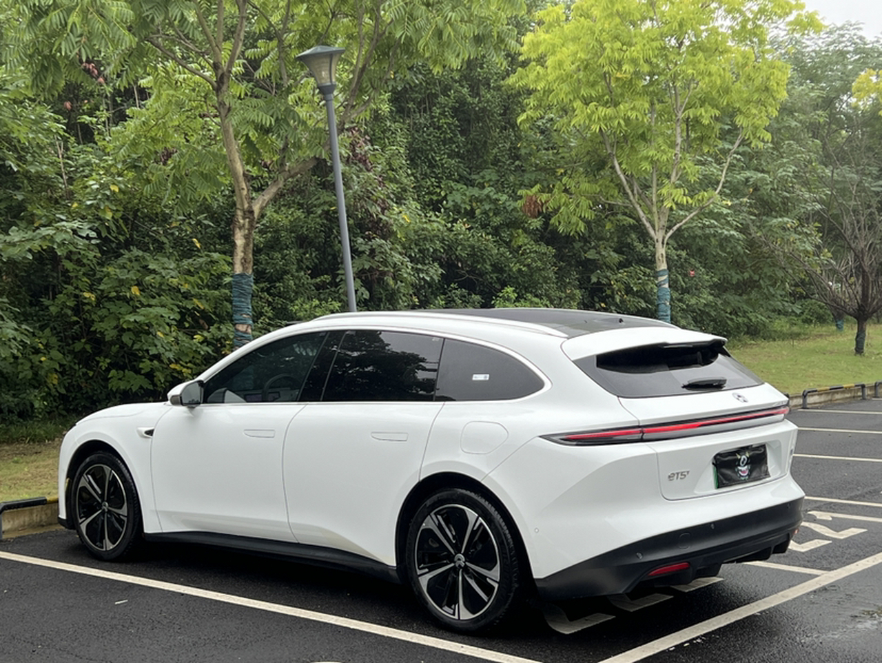ET5T 2024 75kWh Touring photo 3