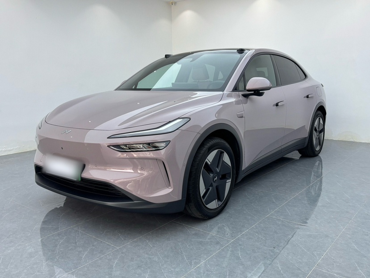 L60 2024 60kWh RWD