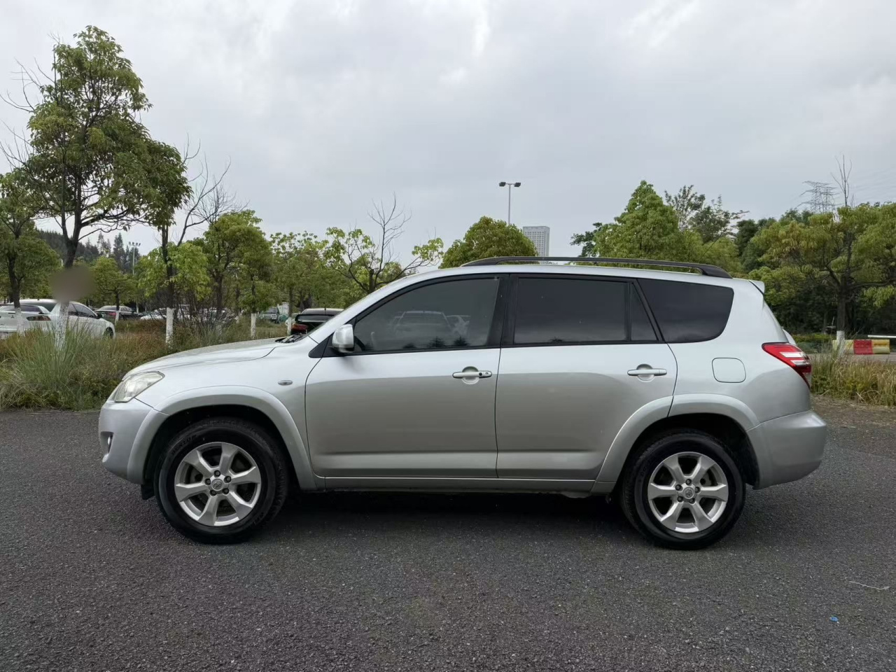 RAV4 2009 2.4L AT Luxury photo 4