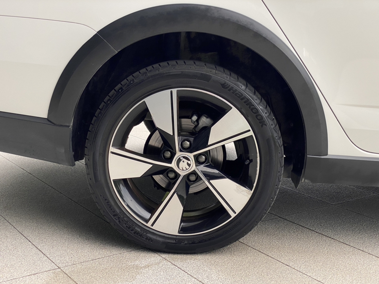 Octavia 2019 Wagon TSI280 DSG Luxury China VI photo 3