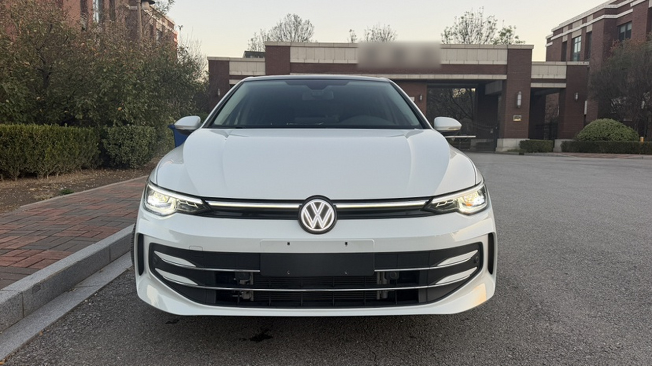 Golf 2025 300TSI Pro photo 2