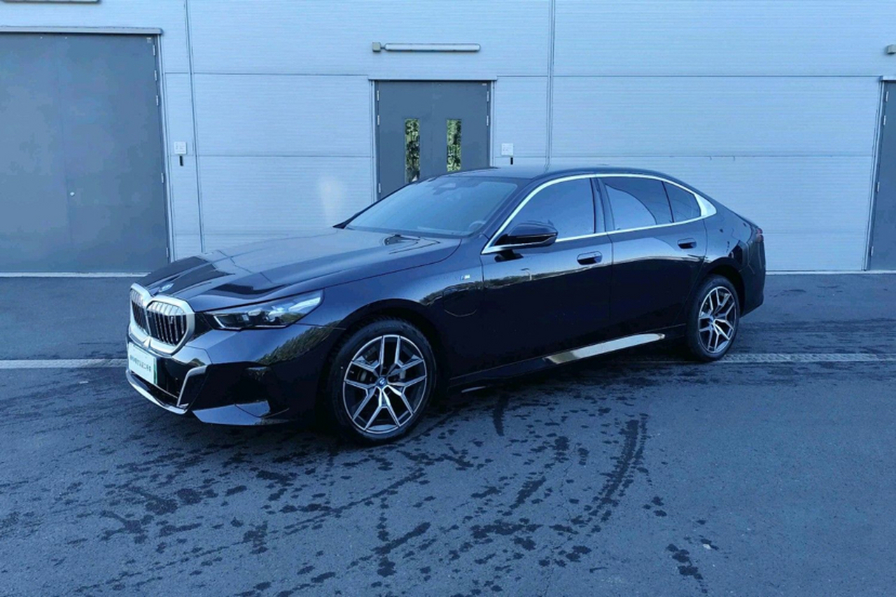 i5 2025 eDrive 35L M Sport Package