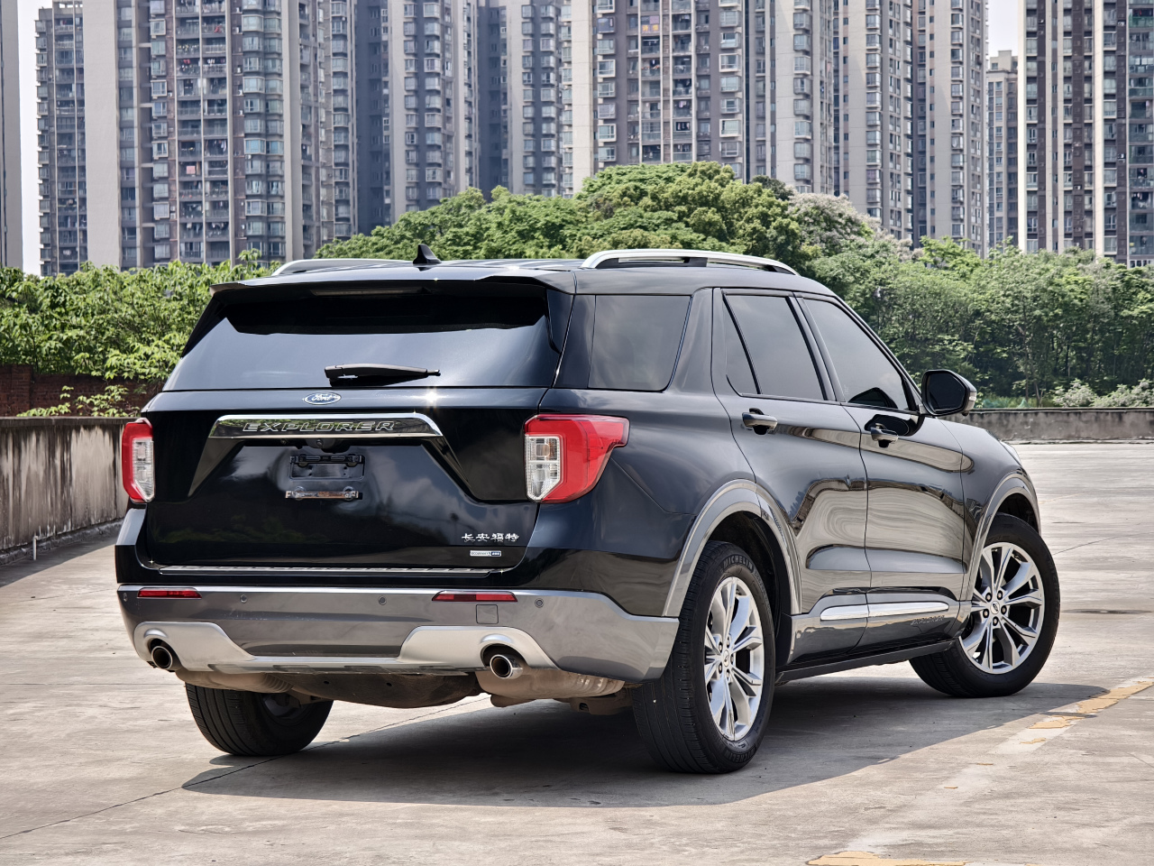 Explorer 2020 EcoBoost 285 AWD 7-Seater photo 2